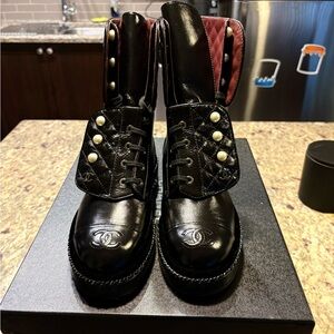 CHANEL Black Quilted Leather Women’s Boots